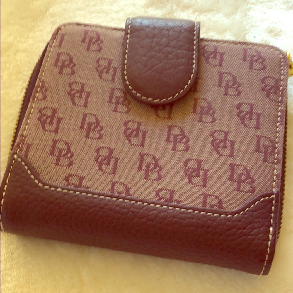 Dooney & Bourke wallet!